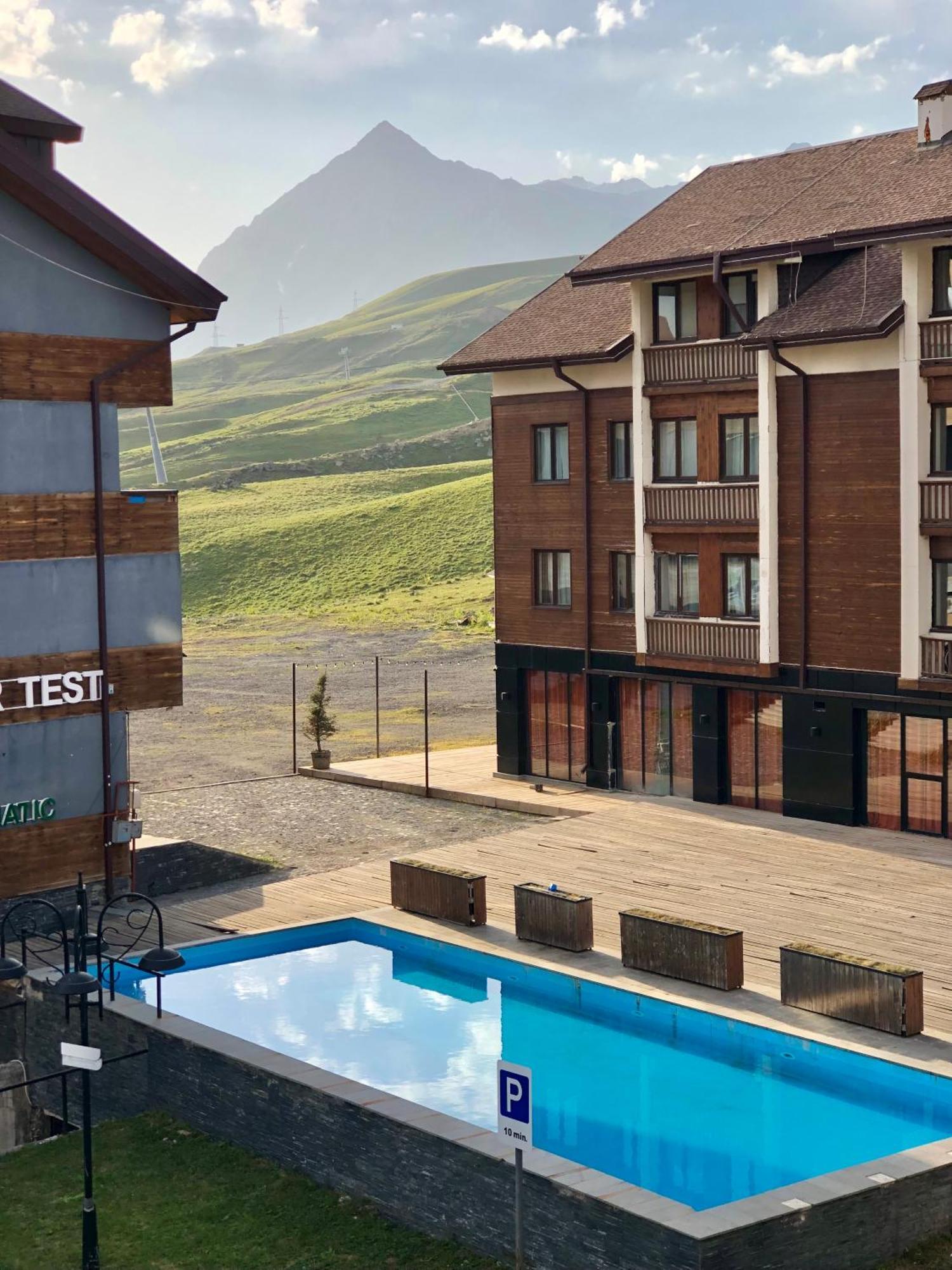 Gvc 215 New Gudauri Apartman Kültér fotó